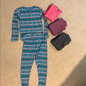 Lot of 4 sets of 32 degree heat layers for girls